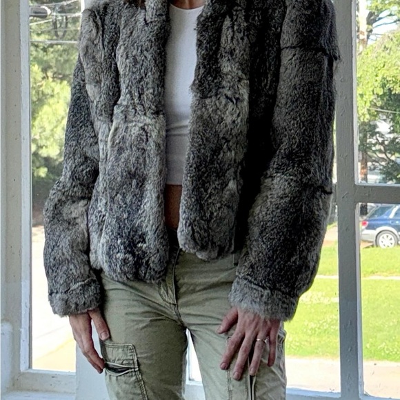 Gray Teddy Jacket with Luxurious Faux Fur - Picture 6 of 8